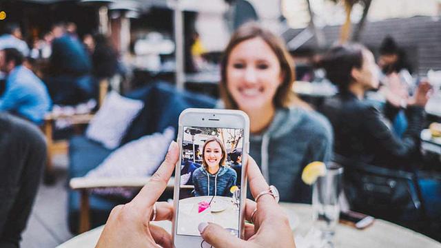How to Turn a Love of Content Into a Social Media Career