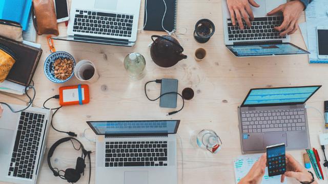 What Does a Social Media Strategist Do?