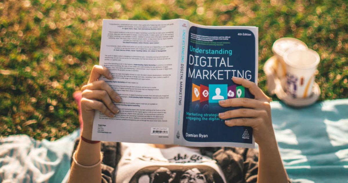 The Top 20 Digital Marketing Books All Aspiring Marketers Should Read